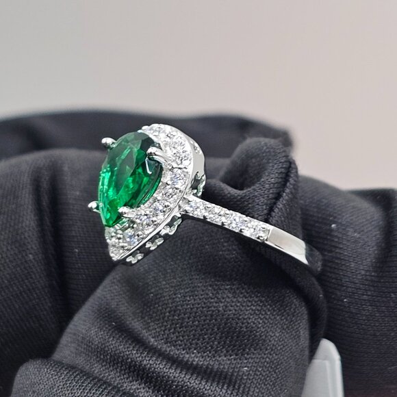 Sterling Silver 925 Rhodium Plated Teardrop Emerald and Clear CZ Ring - Picture 5 of 10